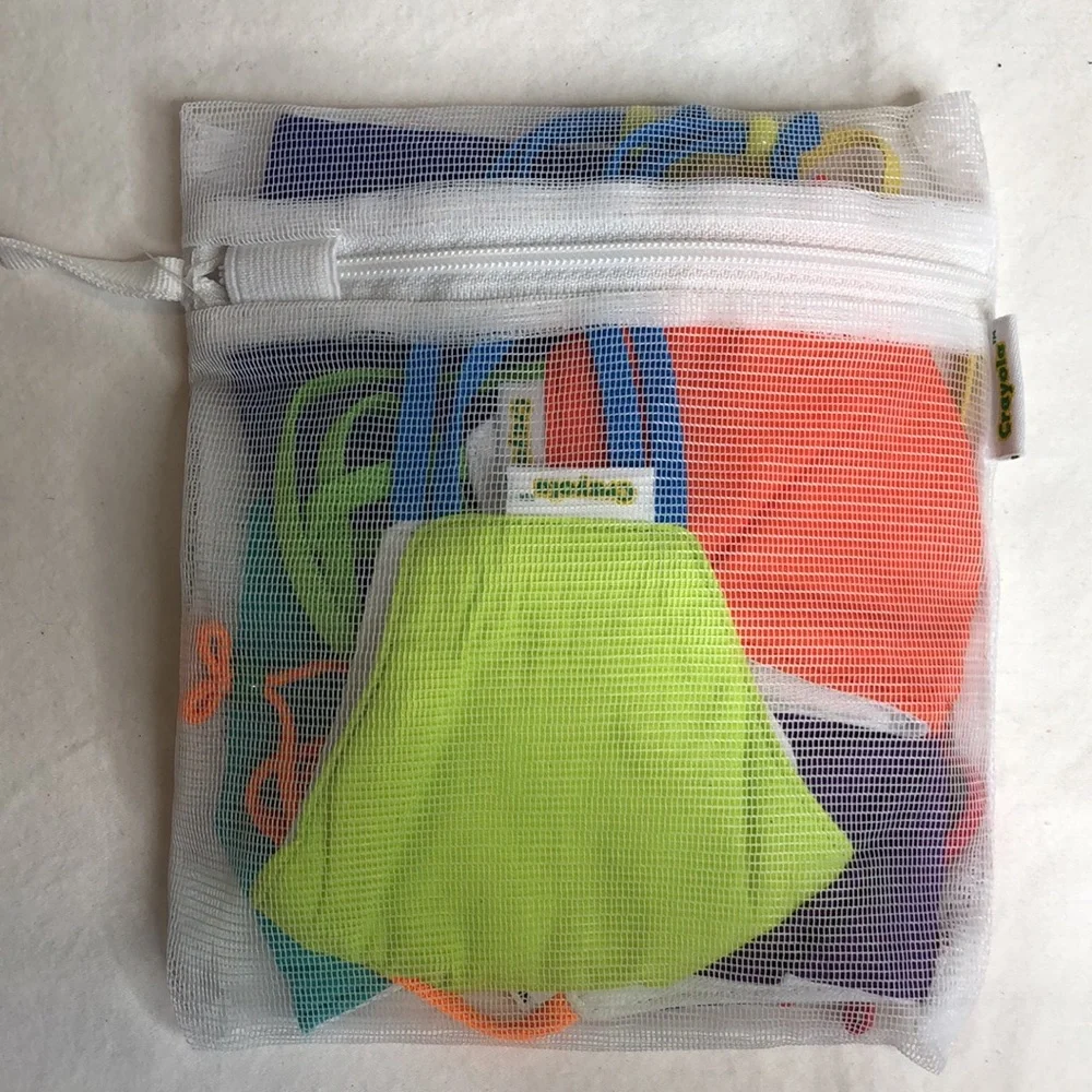 NEW Crayola Re-Usable Children’s Face Masks, 5 Colors, Includes Laundry Bag